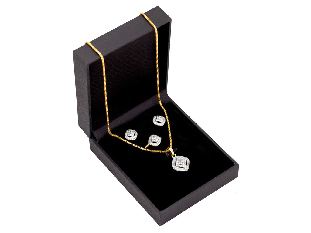 Treat Your Mother With Gorgeous Jewelry This Mother's Day