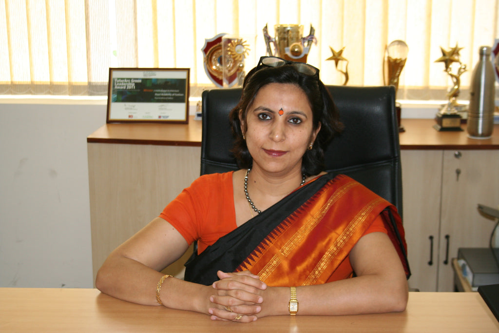 VOYLLA HIGHLIGHTS STRONG & EMPOWERED WOMEN AROUND US – Dr. Veena Dutta