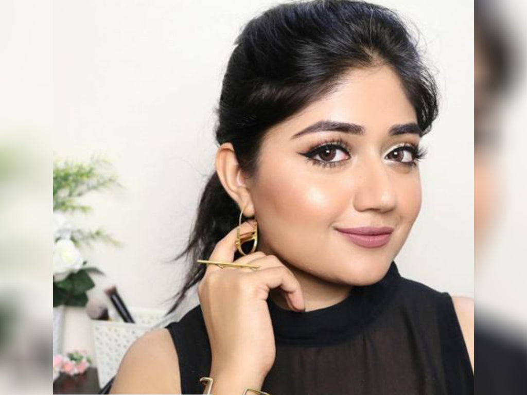 Ankita Srivastava From Corallista Makeup Blog Wears Oddball Collection