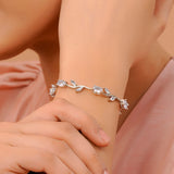 Sparkling Essentials Tulip Vine Bracelet