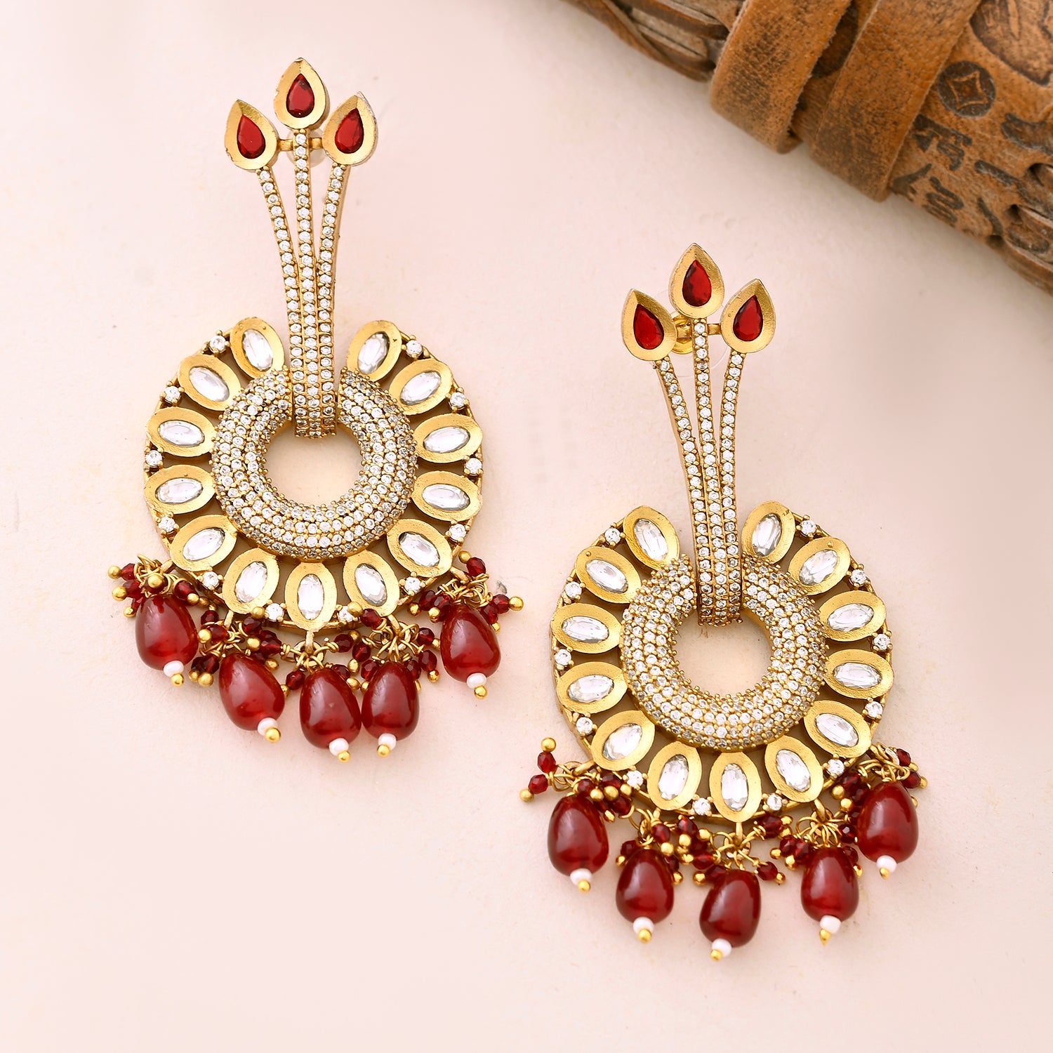 Gold-Toned vs Kundan Jewellery