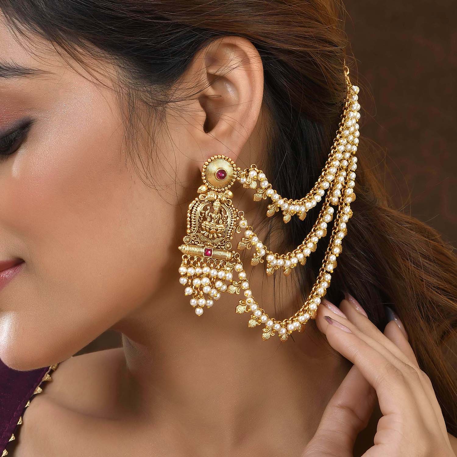 Gold Opulence Devasena Grace Earrings With Chain – VOYLLA
