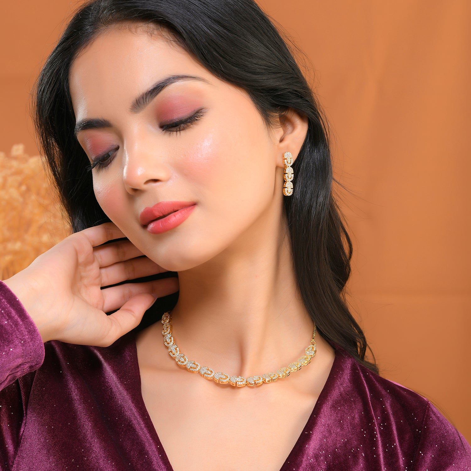 Sparkling Elegance Glamorous Golden American Diamond Necklace Set – VOYLLA