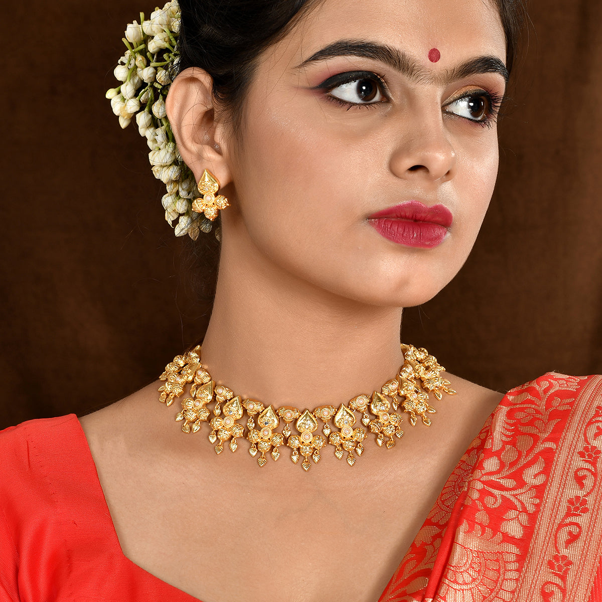 Aradhana Deepti Necklace Set