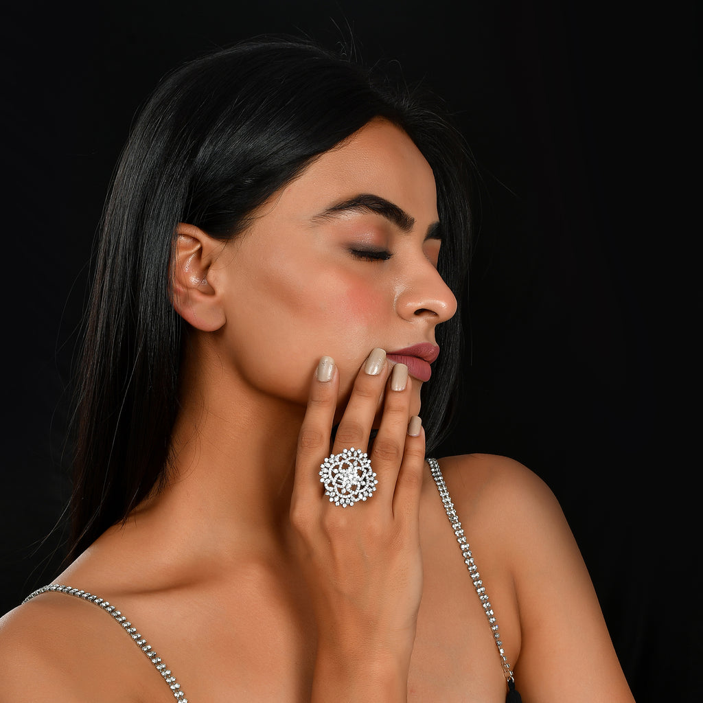 Taj Azra Ring – VOYLLA