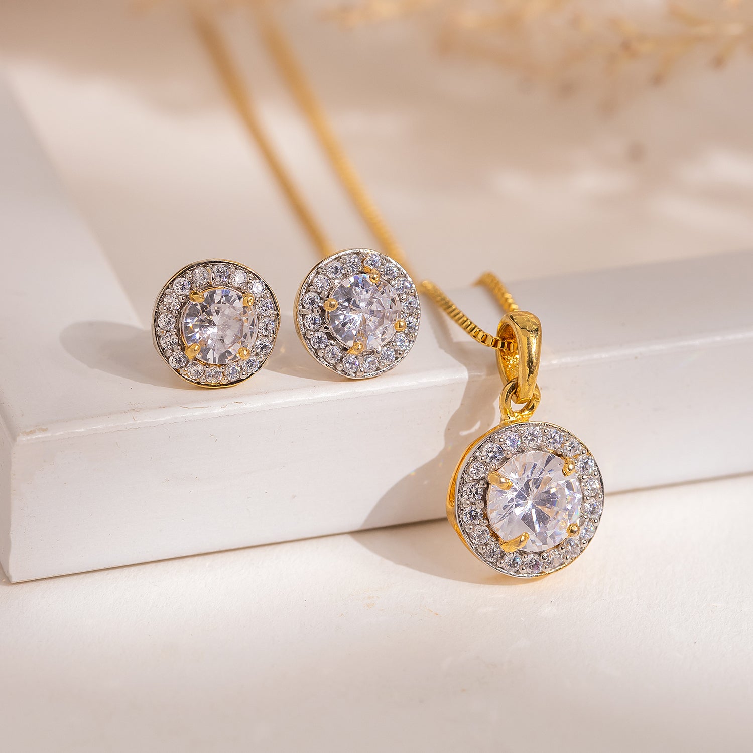 Christmas jewelry gifts for her