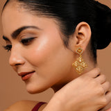 Jali Glow Dangle Earring - Noor