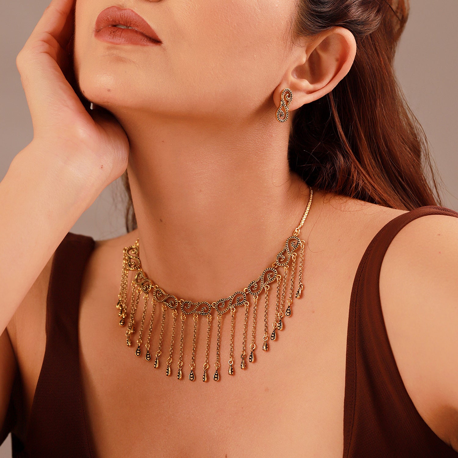 Fringes Slay In Fringe Collar Necklace Set - Main Image