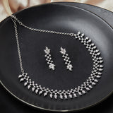 Generic Charming Leafy Necklace Set