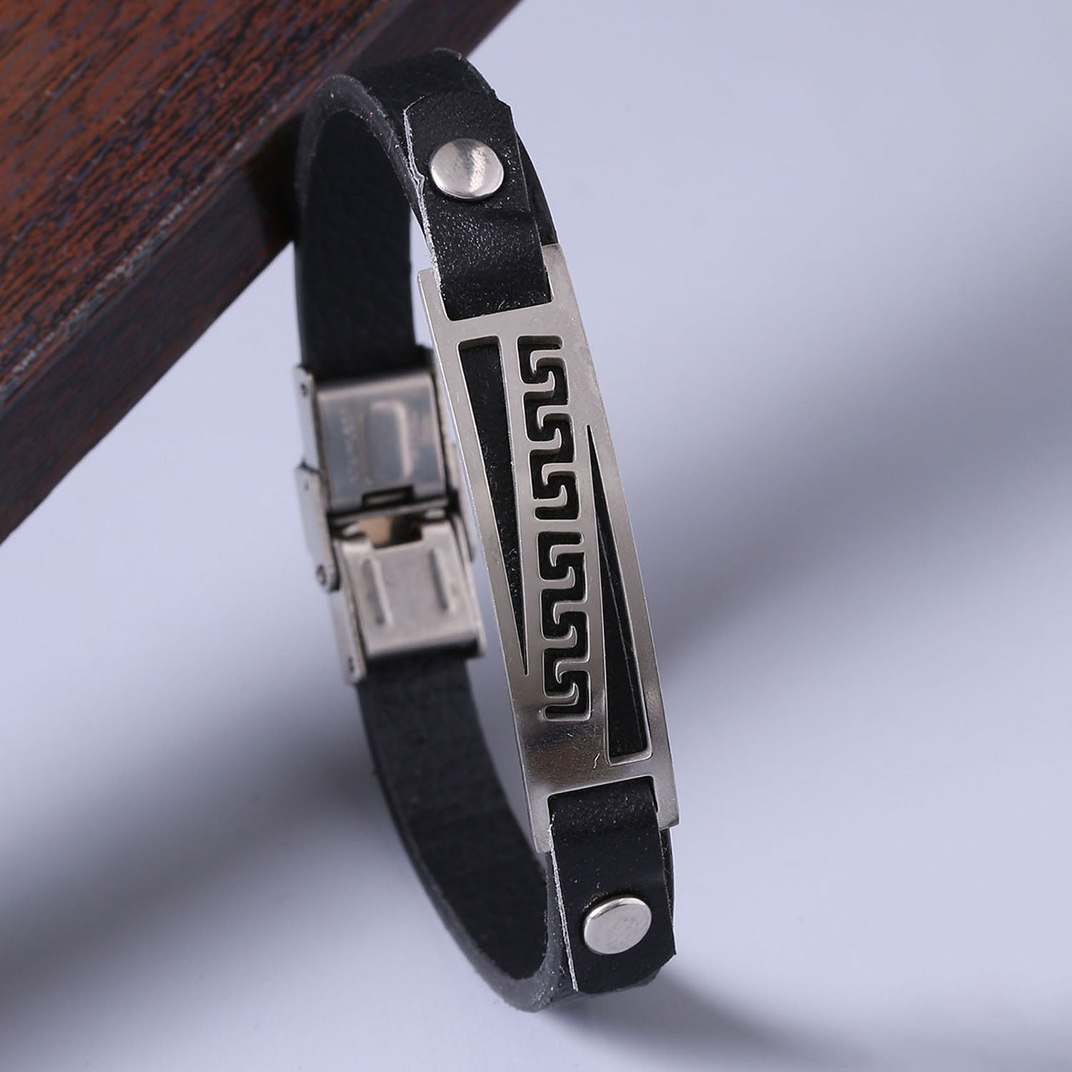Road Rider Smooth Surface Bracelet