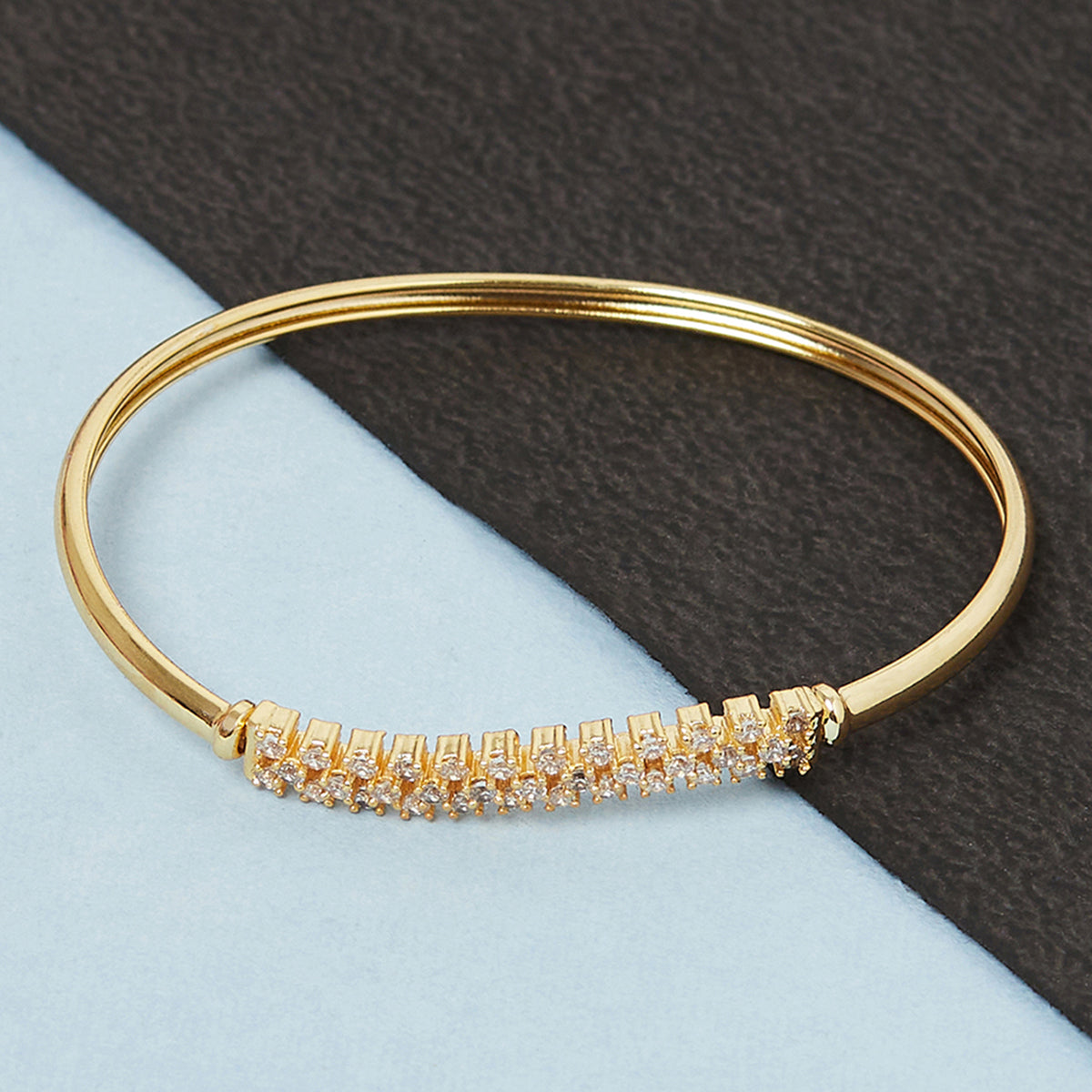 Generic Dice Motif Gold Plated Bracelet