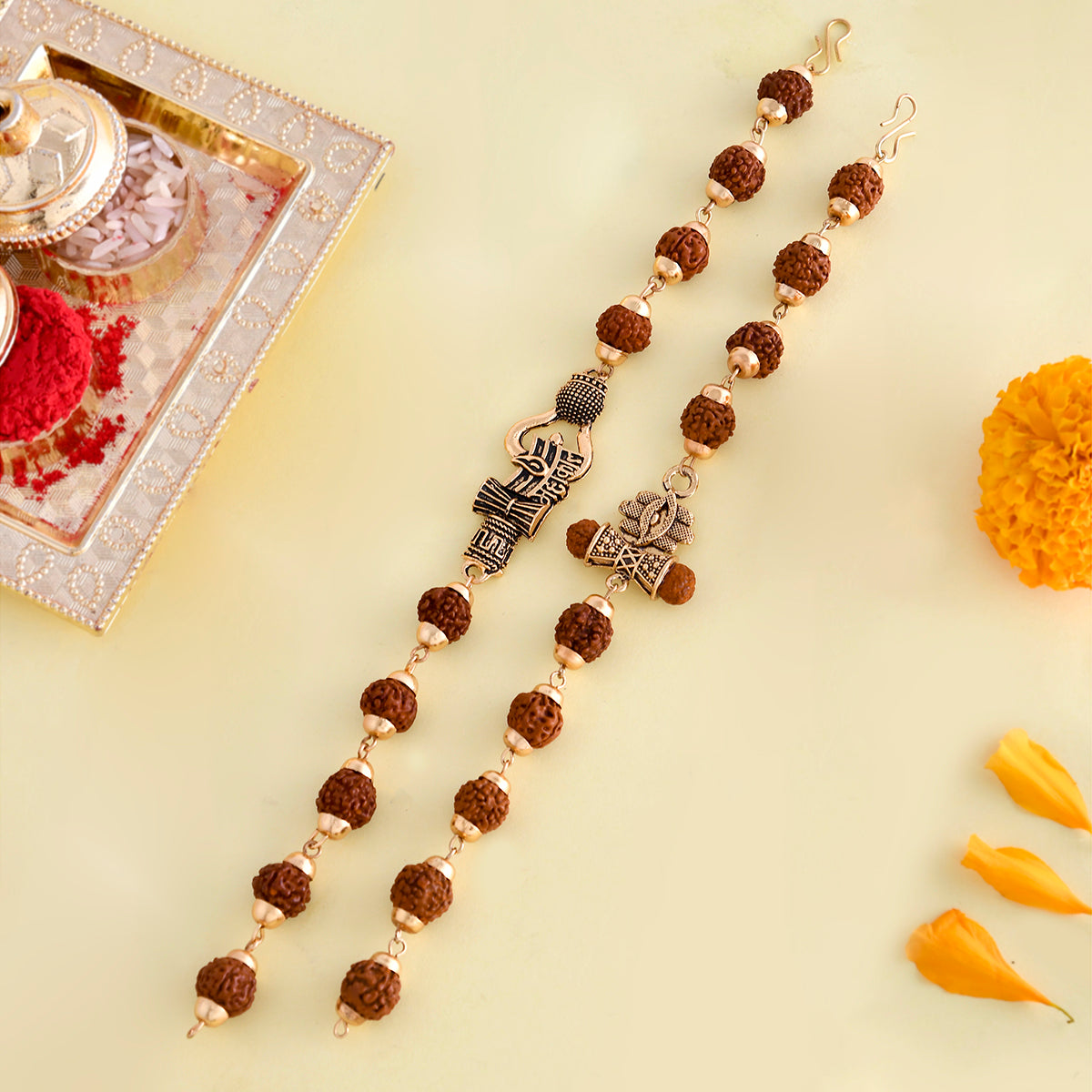 rakhi sets