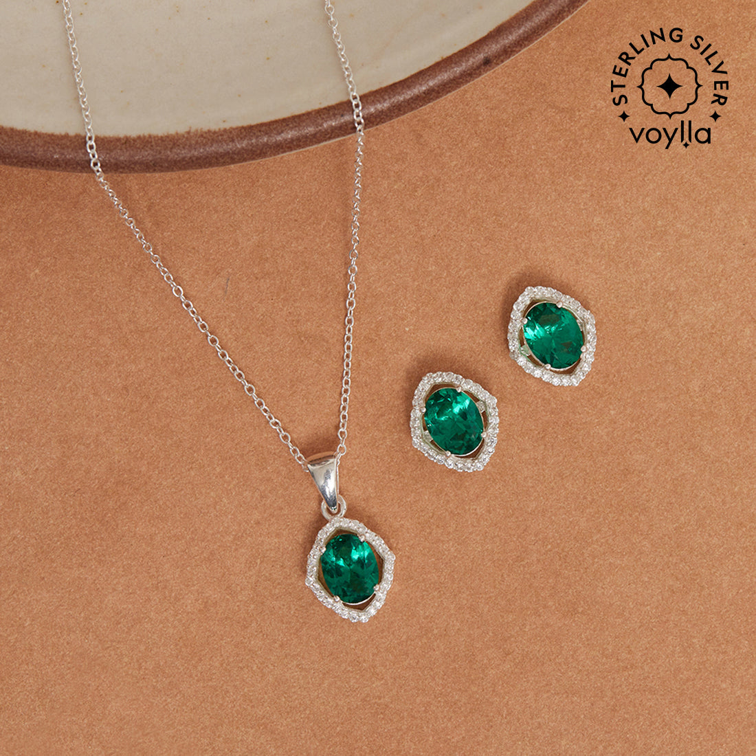Emerald Floating Stone 925 Sterling Silver Pendant Set