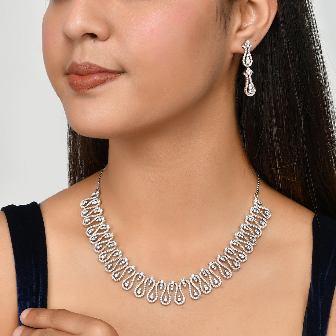 Cz Elegance Dual Tone Curvy Wave Brass Made Necklace Set
