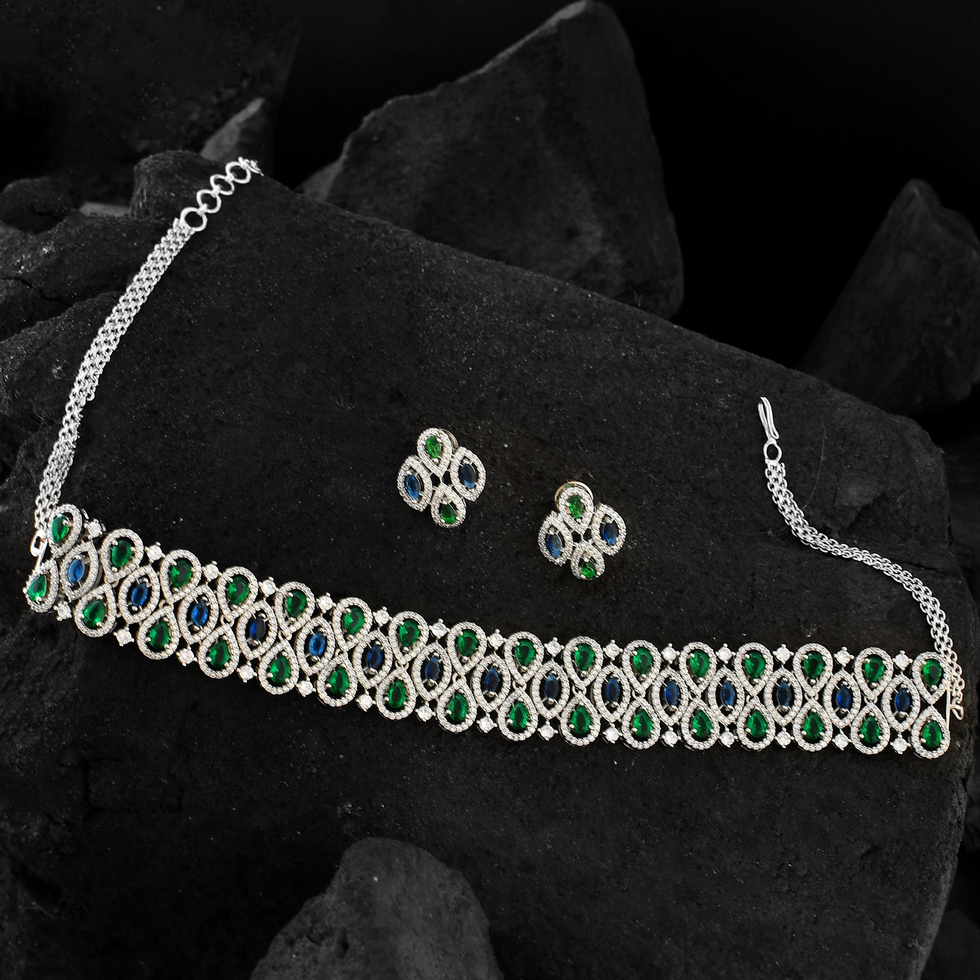 Starlight Aurora Choker Necklace Set - Main Image