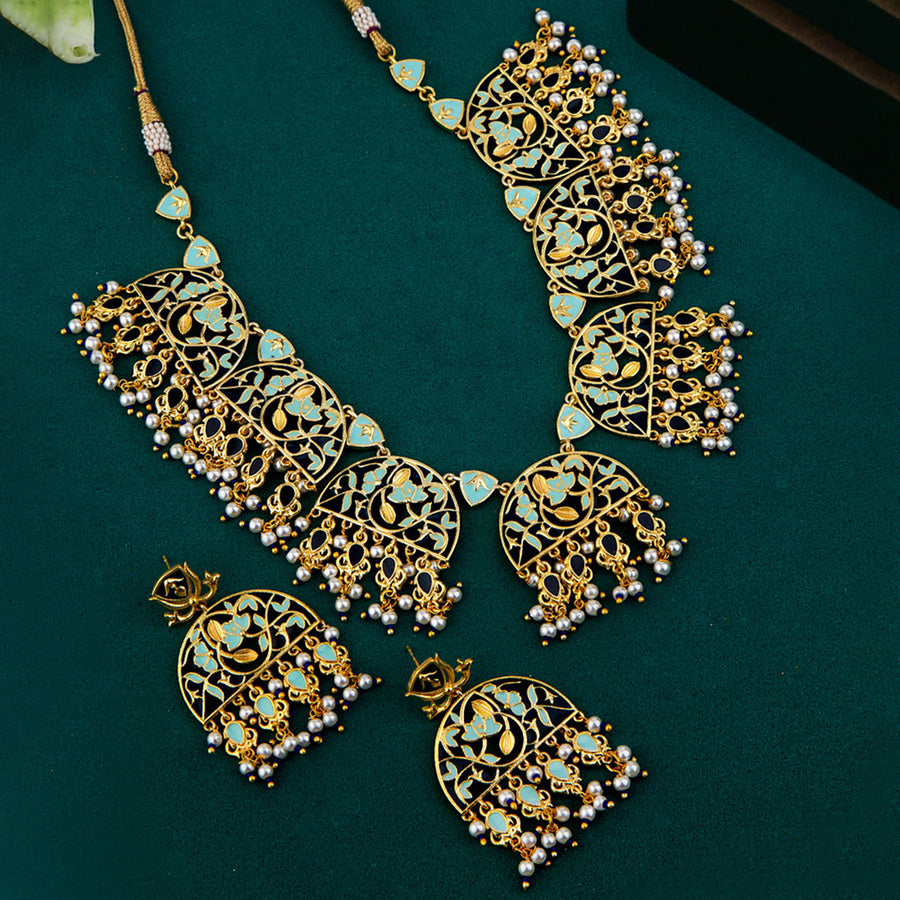 Tahira Cutwork Design Necklace Set