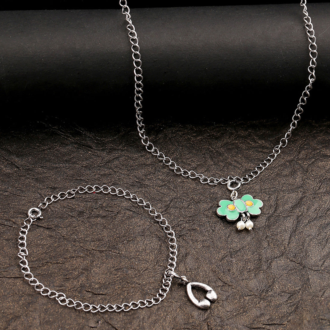 Umbo Circle Necklace Charm & Mini Ellipse Necklace Set – SOKO