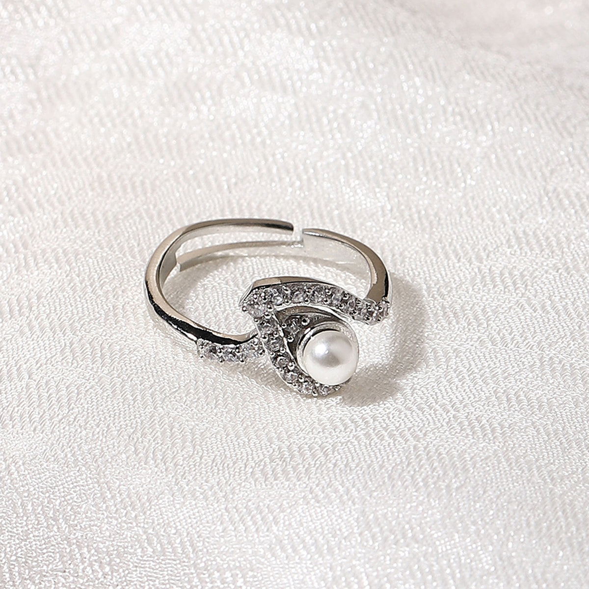 Voylla Silver-Plated Brass Ring1