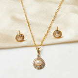 Gold Toned Necklace Set Embellished With Pearl Beads