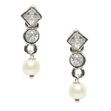 Minimalistic Pearl Whites Earrings