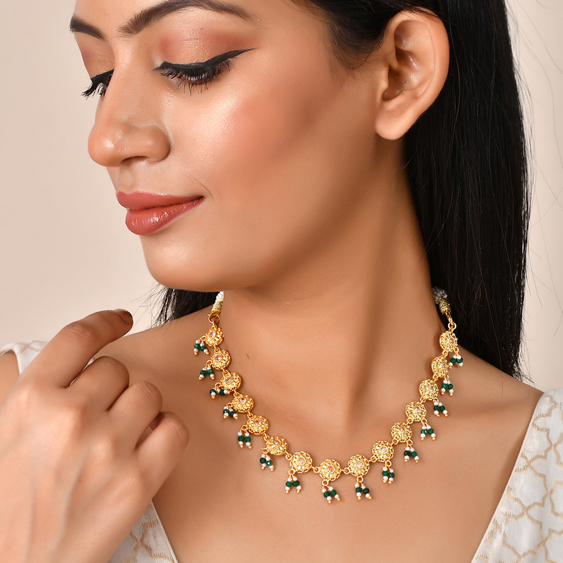 Abharan Jewellers - Feel like a princess with this intricately carved pearl  necklace. Offer: ₹100 off on per gram of gold and 5% off on diamonds. Avail  the offer here: http://ow.ly/Ax9I50ylLRE #Abharan #