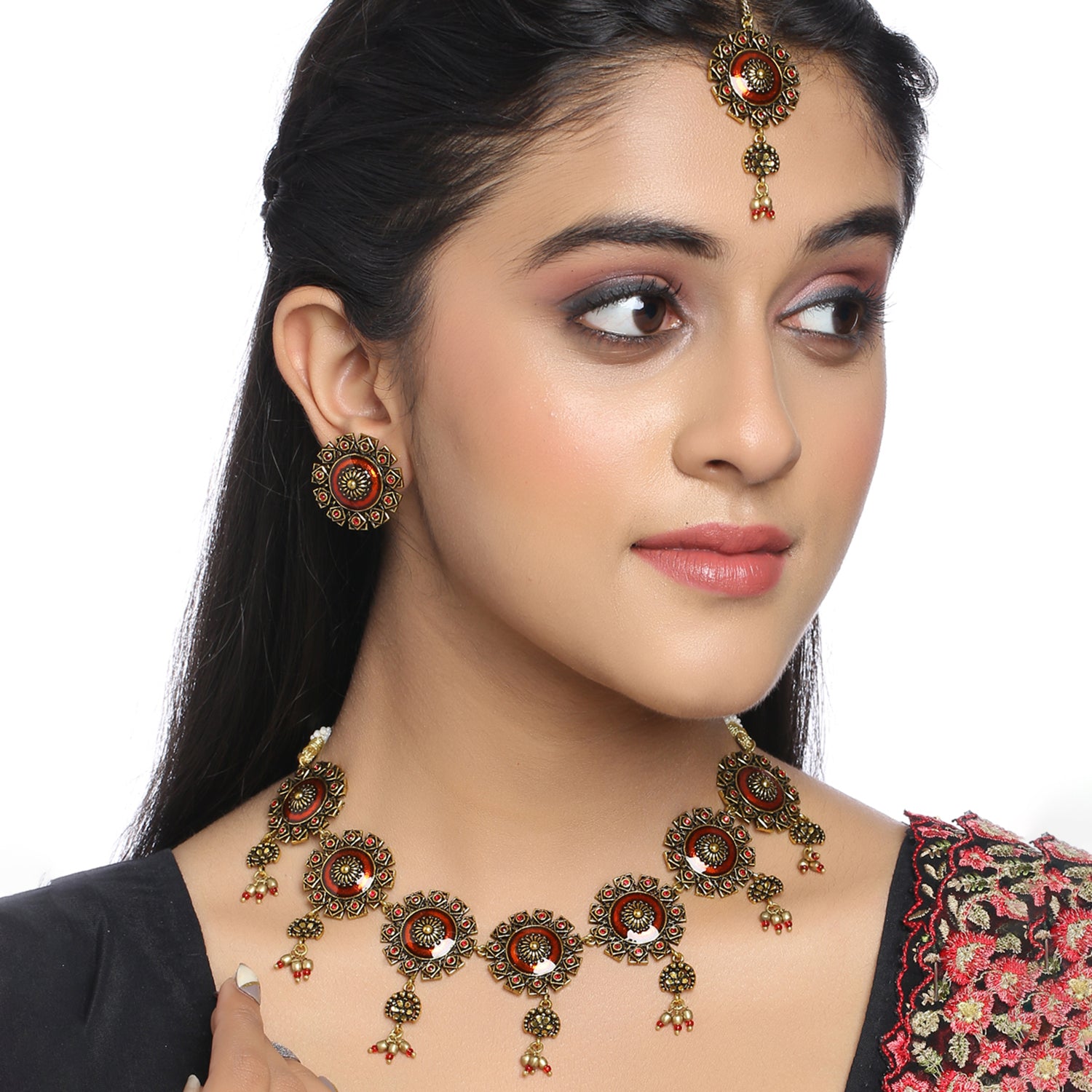 Arabian Nights Antique Gold Round Brass Jewellery Set – VOYLLA